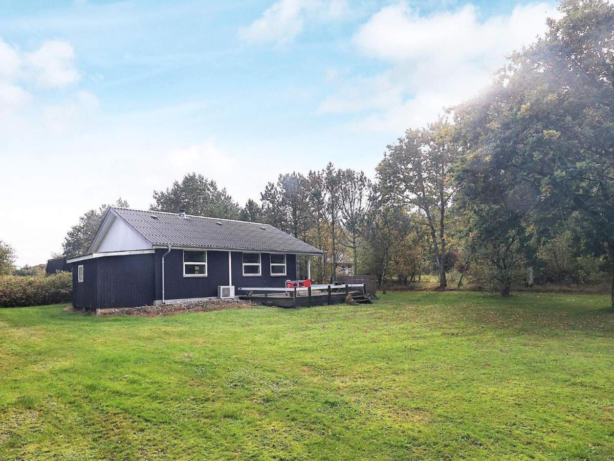 8 Person Holiday Home In Skals Exterior photo